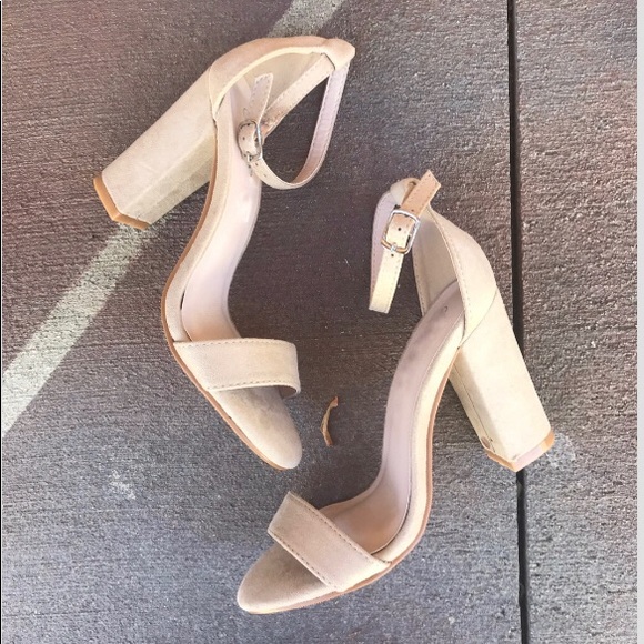 Open toe chunky nude heel last 2 - Picture 7 of 9